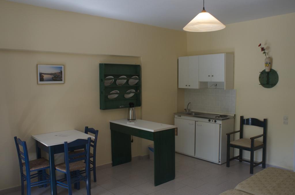 Popi Studios Arkasa Zimmer foto